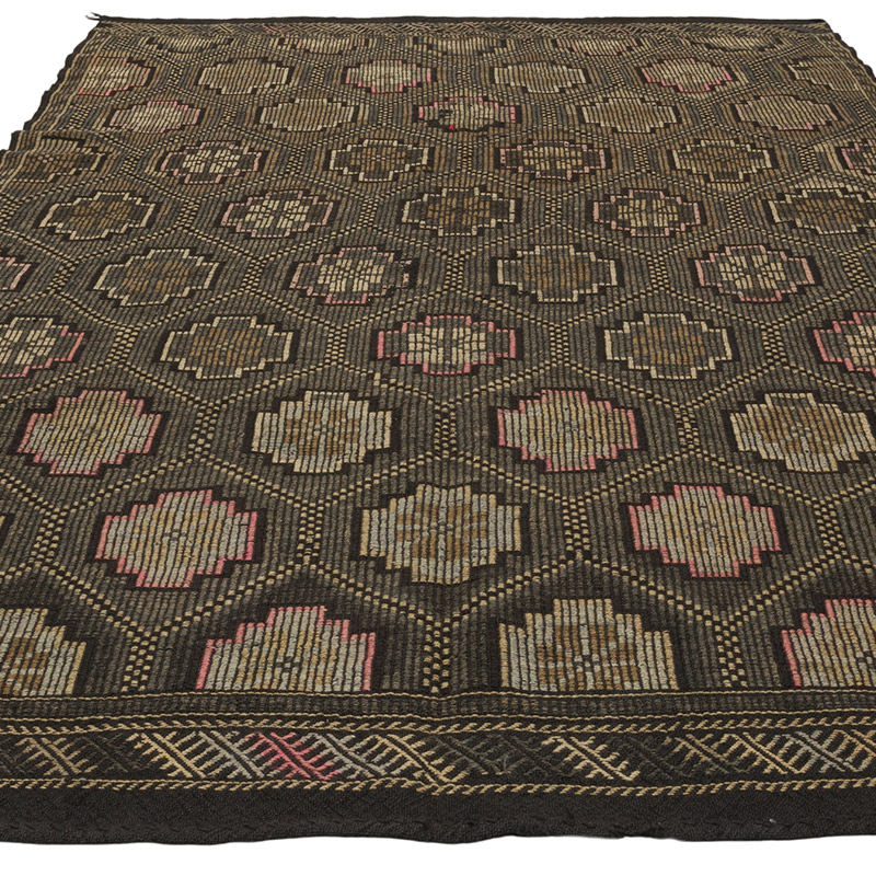 Vintage Anatolian Jijim Rug - 5' 9" x 9' 1" (69" x 109") - K0086447